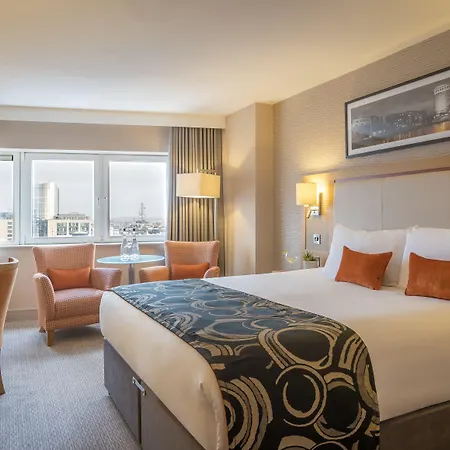 Clayton Hotel 4*