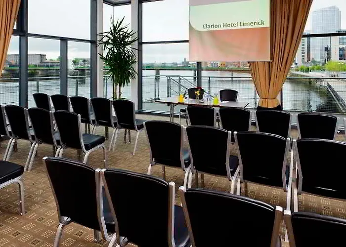 Clayton ホテル 4*